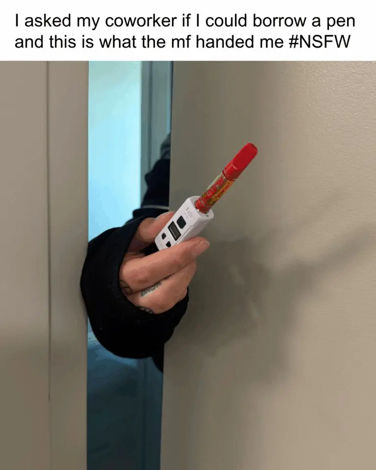 Missionary Mango by Adults Only is a high THC vape made with Real Liquid Diamonds and pure cannabis oil extracts. Designed for connoisseurs seeking premium Canadian cannabis extracts with unmatched clarity and clean flavour.